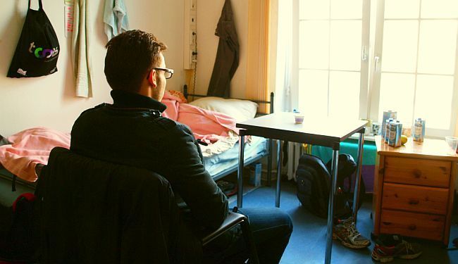 NA "KRAJU" PAKLENOG PUTA: U zemlji papira