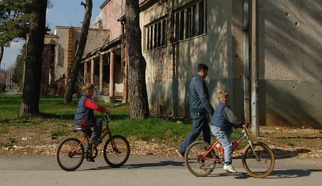 ODGOVORNOST PREMA DRUŠTVU: „Hrvatska može bolje“ ostatkom novca od prosvjeda stipendira mlade roditelje