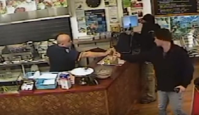 IGNORIRANJEM OTJERAO PLJAČKAŠA: „Odlučio sam da mu to neće uspjeti“