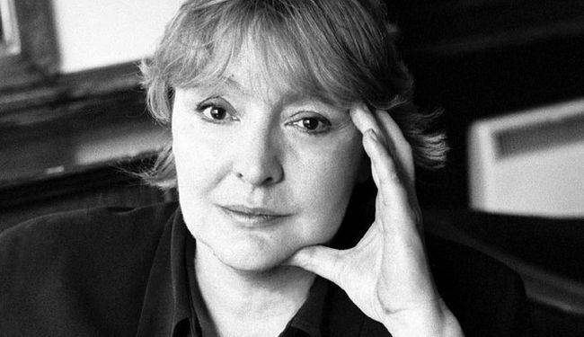 DUBRAVKA UGREŠIĆ: "Kako to da nitko ne predlaže reviziju povijesti na crkvenu terenu?"