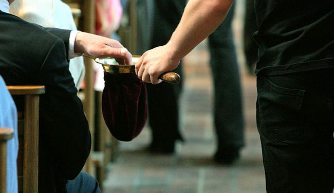 KAKO SE „ISPISATI“ IZ CRKVE: Iako je „prognana“ iz Kraljevstva božjeg, to nije dobila napismeno