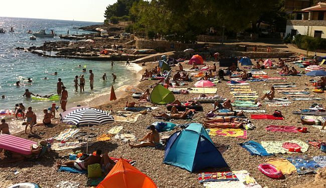 BORIS DEŽULOVIĆ: Gostoljubivo pleme Dalmatinaca