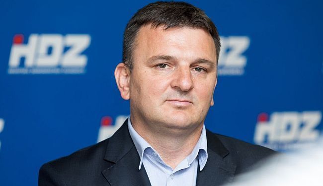 HDZ-OVAC ODUŠEVLJEN ZBOG GAŠENJA 'HRVATSKE UŽIVO': „Emisiju uređuje osoba koja mrzi sve hrvatsko“