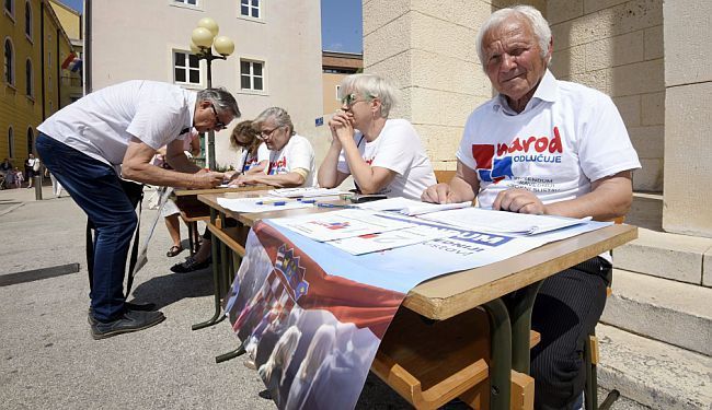 PROBLEM PRIJEDLOGA REFERENDUMSKIH PITANJA: Kad' ni onaj 'ko te vodi ne zna puta da pogodi…