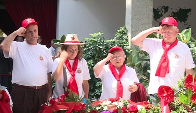 DAN IZGUBLJENE MLADOSTI: Tuga pred Kućom cvijeća