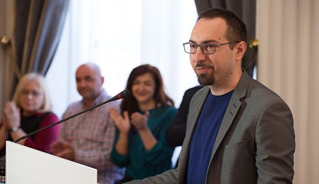 TOMISLAV TOMAŠEVIĆ: "Borba je teška i nesrazmjerna, ali mi ćemo je dobiti"