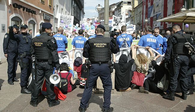 REAKCIJA NA 'HOD ZA ŽIVOT': 'Partikularni interesi ne mogu postati opravdanje za nasilje nad drugim ljudima'