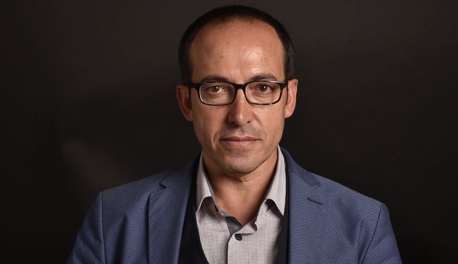TURSKI PISAC BURHAN SÖNMEZ: "Erdoğanova politika je potpuno propala"