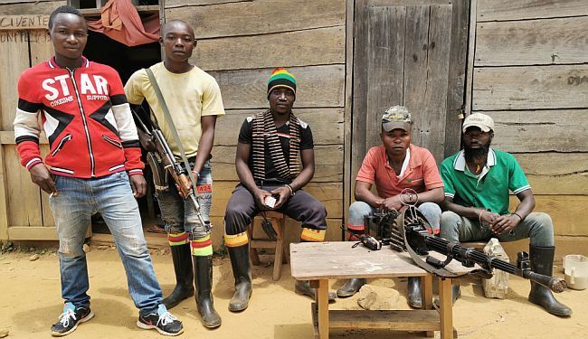 REPORTAŽA IZ SRCA AFRIKE: Krv na ekvatoru