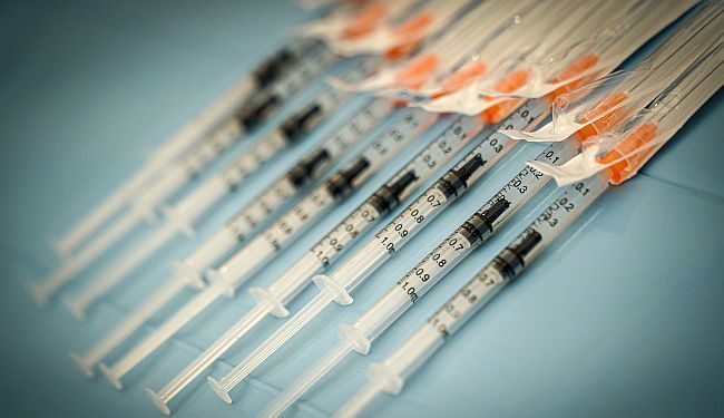 NEOČEKIVANO SPORO CIJEPLJENJE: „Tek ćemo na kraju pandemije vidjeti tko je vodio bolju politiku“