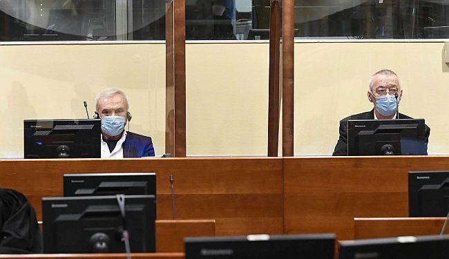 VAN RAZUMNE SUMNJE U ODSUSTVO RAZUMA: Opet je ceo svet protiv Srba