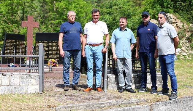 BOLI KAD SE RANE OHLADE: Na poprištima zločina s veteranima zaraćenih vojski 