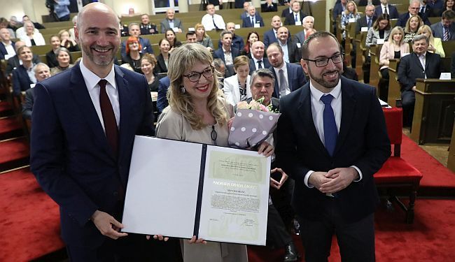 UPEČATLJIVI GOVOR IVANE BODROŽIĆ: „Živimo oslanjajući se na ideju koja će nas uništiti“