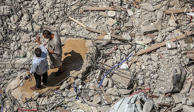 GIDEON LEVY: Besciljni rat