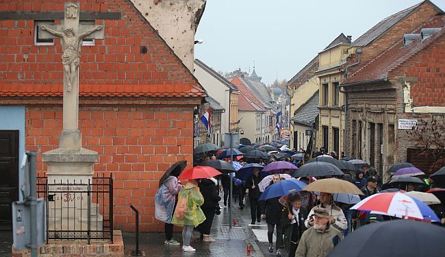 BILJEŽNICA ROBIJA K.: Korona sjećanja
