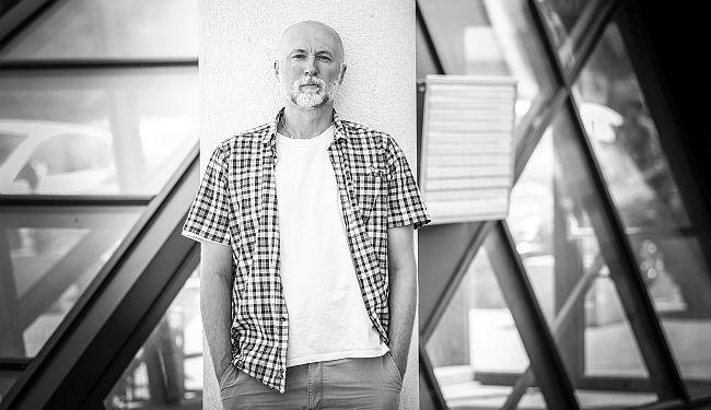 INTERVJU – REFIK HODŽIĆ: „Napisao sam priču o životima jedne zajednice koja više ne postoji“
