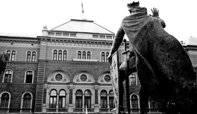 SPOMENIČKI TEROR: Spomenik Tvrtku spomenik je antiintelektulnoj atmosferi, političkom kiču i društvenoj regresiji