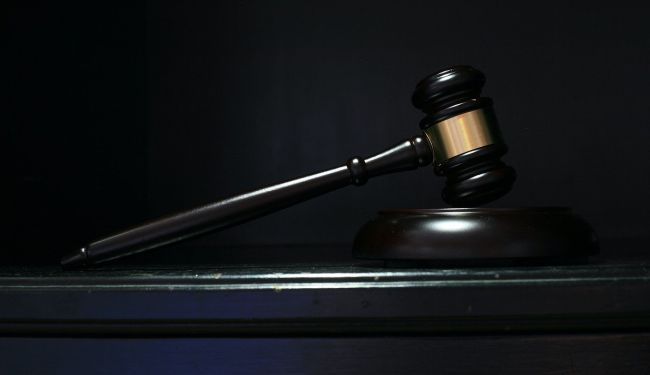 TUŽBE KAO PORUKA NOVINARIMA: Pametnije je ne „talasati“, ne istraživati i ne kritizirati, treba biti poslušan