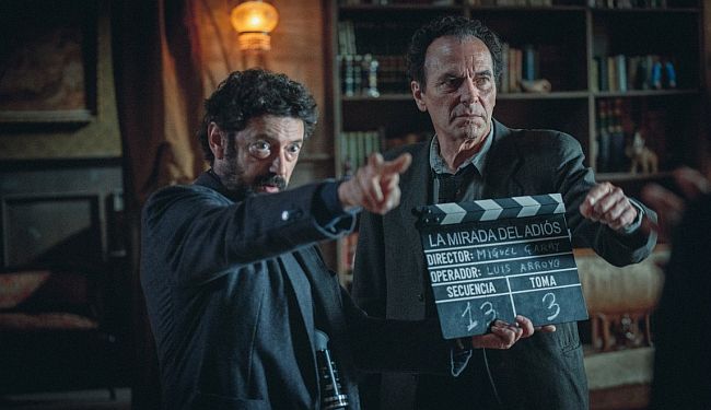 ZATVORI OČI: U neka normalnija vremena „puknuo“ bi skandal jer ovaj uradak nije filmska vijest godine