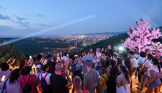 IMAMO VIDIKOVAC: Sad možemo s visine gledati kako nam tajkuni otimaju grad, a vlasti ga užurbano posrbljavaju