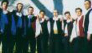 Laku noć i uzalud vam trud svirači!