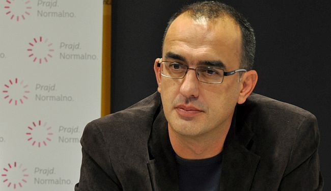 UTEMELJITELJI NAGRADE SRĐAN ALEKSIĆ: „Dinko Gruhonjić nije sam“