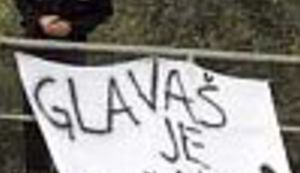 "Narodna oda" Branimiru Glavašu - "Jedni odu - drugi dođu, svatko štuje svoga vođu"