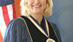 Tajne službe maltretiraju mi obitelj