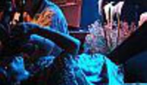 Besprijekornim pjevanjem i koketiranjem Bebel osvojila zagrebačku publiku