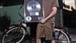 Legendarna Nirvanina beba podsjeća na neumoljivo jurnjavu vremena