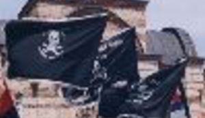 Na Facebooku otvorena grupa "Smrt za Stipu Mesića"