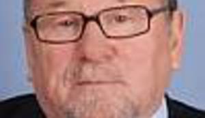 ZLODUH HRVATSKE POLITIKE: Zašto je Vladimir Šeks baš sad ovoliko nervozan?