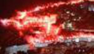 FOTO - 100 GODINA HAJDUKA: Gorjele dubrovačke zidine i pločanska riva