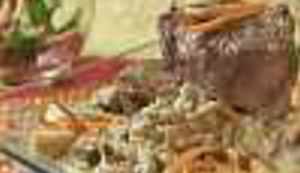 UVREDE & PODMETANJE: Butkovićev salon - "Žvačem & drobim"