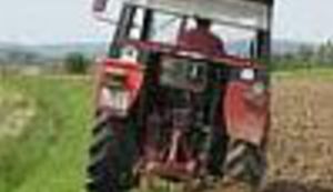 UBIJANJE SELA U POJAM: Seljake su prvo pokrali, a sad ih pljuju!