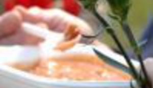 PRVI MAJ: Sve je ovdje izokrenuto – kao da ne žive poslodavci na grbači radnika, već radnici na grbači poslodavaca