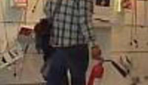 ESKALACIJA NEZADOVOLJSTVA: Gnjevni korisnik T-Mobilea u manje od tri minute demolirao prodajni centar