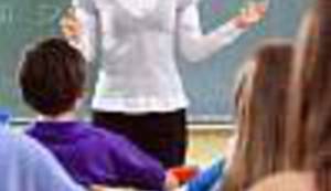 NASTAVNICI O JUTARNJEM: Preko leđa cijelog sektora provode poluprivatni obračun i otvoreno agitiraju za privatno obrazovanje