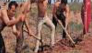 UZ  NEKADAŠNJI  DAN  MLADOSTI: Današnja mladost nema svoju štafetu, ima samo štafetno čekanje posla