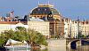 Evakuiraju se Pražani