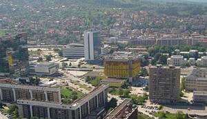 NEMA LICA BEZ GRČA: Sarajevo kao lebdeći Jeruzalem