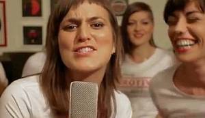 LJUBAV ZA SVE: Pjesmom protiv referenduma