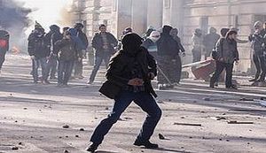 GLASNIK PREGAŽENE GENERACIJE O SARAJEVSKIM NEREDIMA: 'Ko ih jebe, imaju platu tri i po hiljade maraka'