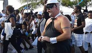 DNEVNIK HRVATSKOG USELJENIKA NA KARIBE: Jedva sam preživio karneval i ostao (za)maskiran u Hrvata