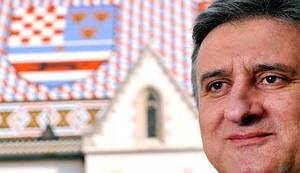 KONFABULATOR: Karamarko nakon zvijezde petokrake namjerava zabraniti i najpoznatiji simbol kršćanstva - križ