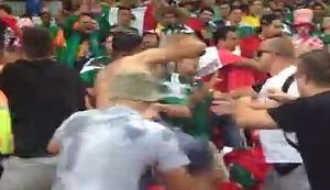 NAVIJAČI U AKCIJI: Pogledajte tučnjavu Hrvata i Meksikanaca u Brazilu