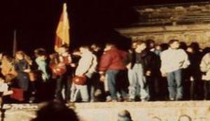 VIDEO KOJI VRIJEDI POGLEDATI: Kako je Zid pao dan ranije