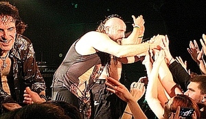 KULTUR SHOCK U MOČVARI (FOTO): Razvaljivanje po glavi stanovnika