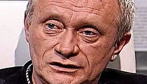 NEPRAVOMOĆNA PRESUDA: Pisao o Karamarku pa ga zlostavljali na poslu