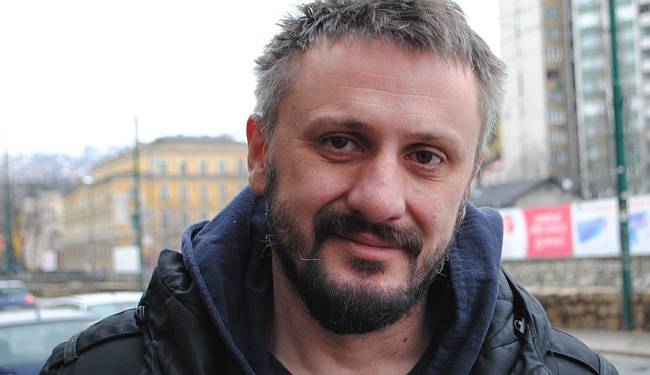 INTERVJU - DINO ŠARAN: "Mi smo ovdje samo jedna mala i sasvim nebitna vukojebina"